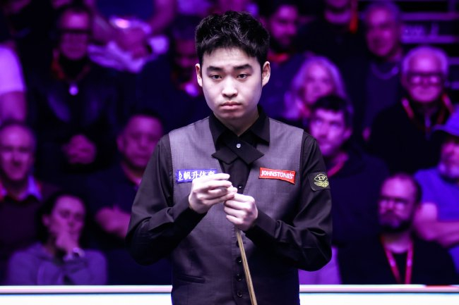 大师赛第3日特鲁姆普6-1霍金斯 艾伦6-2斯佳辉晋级