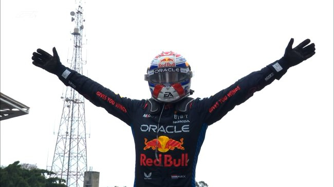 F1圣保罗大奖赛：维斯塔潘雨战夺冠扩大积分优势