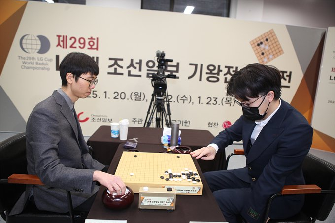 战鹰观战LG杯:柯洁展现王者风范 有点心疼卞相壹